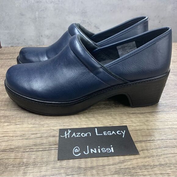 Lands' End~Womens~”Camden” Navy Blue Faux Leather Slip On Clog Shoes~Size 9B - Picture 1 of 9
